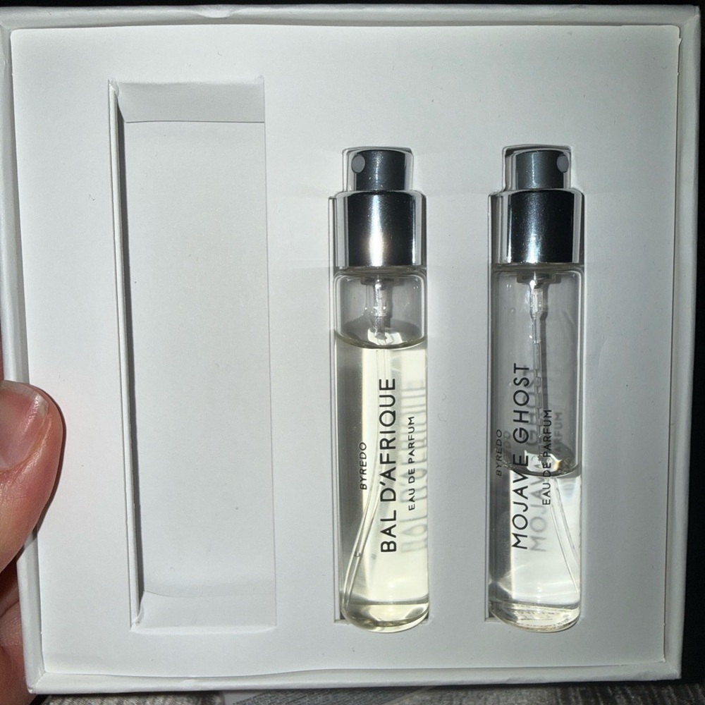 Byredo Bal D’Afrique, Mojave Ghost Travel Perfumes and Prada lipstick - Picture 7 of 10